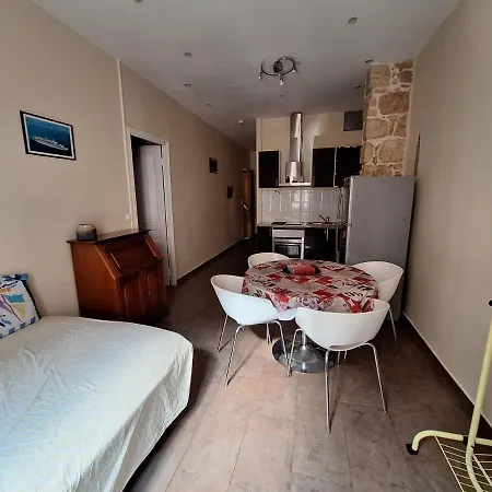 Apartman Fricero Hi Beach Azur *