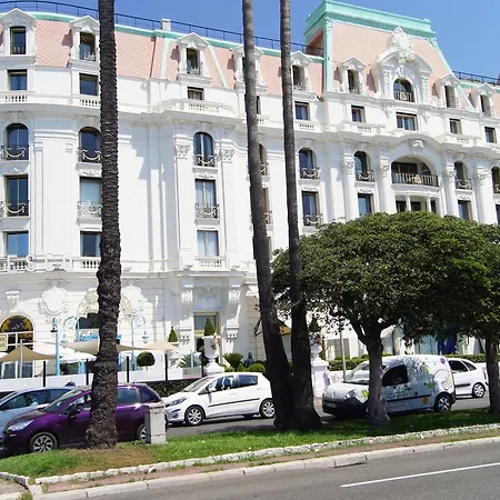 Fricero Hi Beach Azur Apartman *